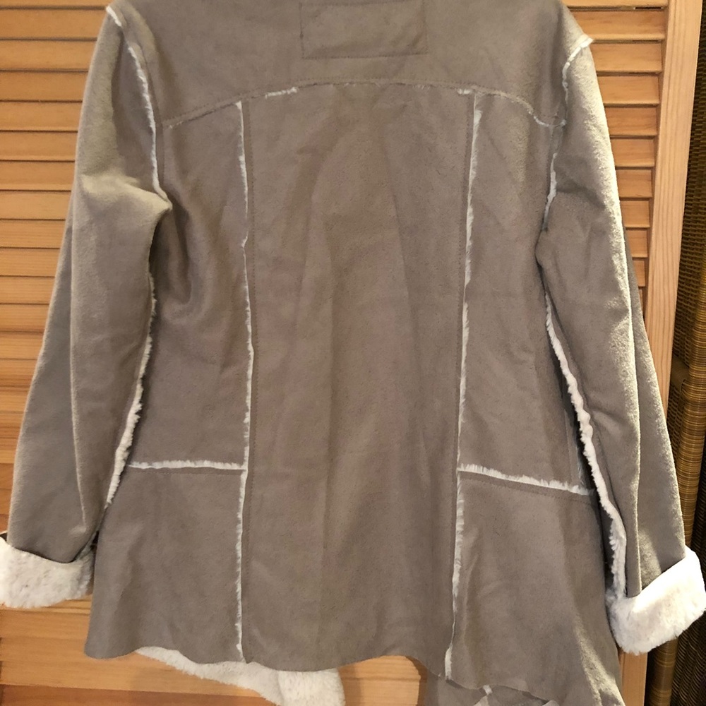 NWOT - Picture 2 of 3